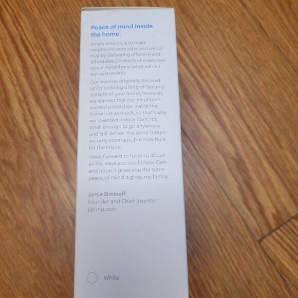 New Ring Indoor Cam Compact Plug-In HD Security Camera with two-way talk - White - Picture 4 of 8